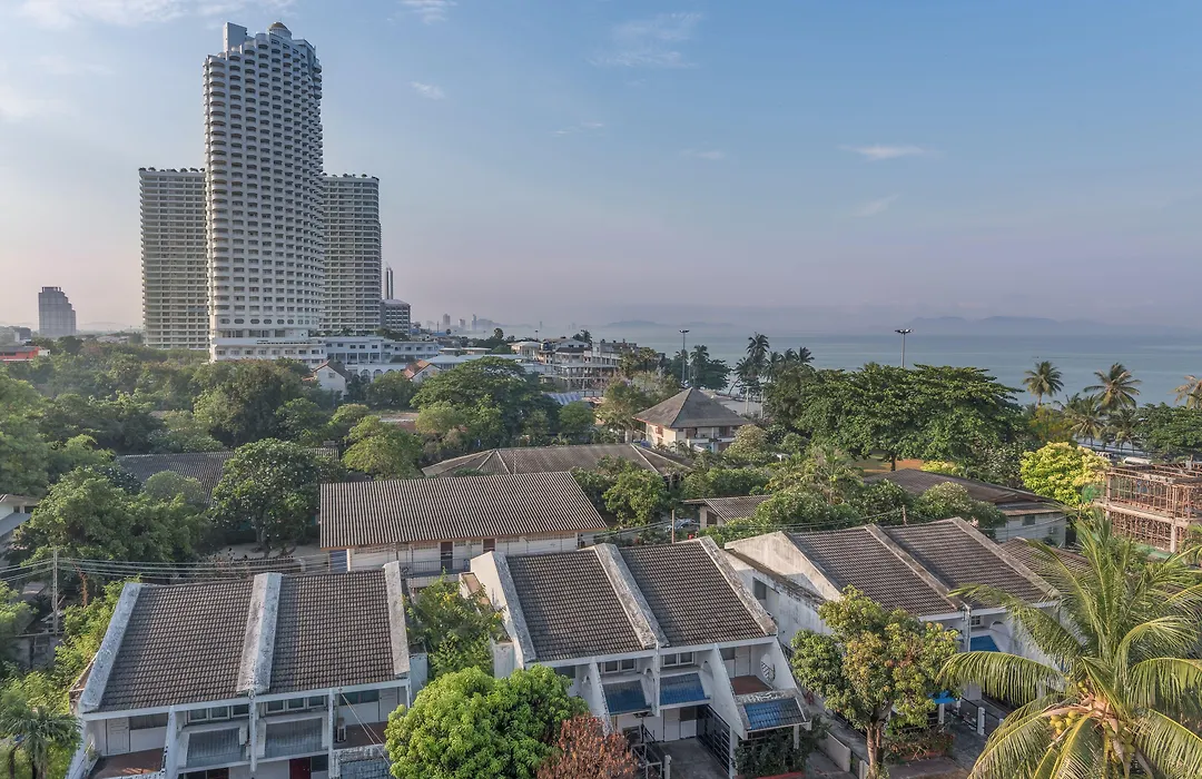Sea Crest By Jomtien-1